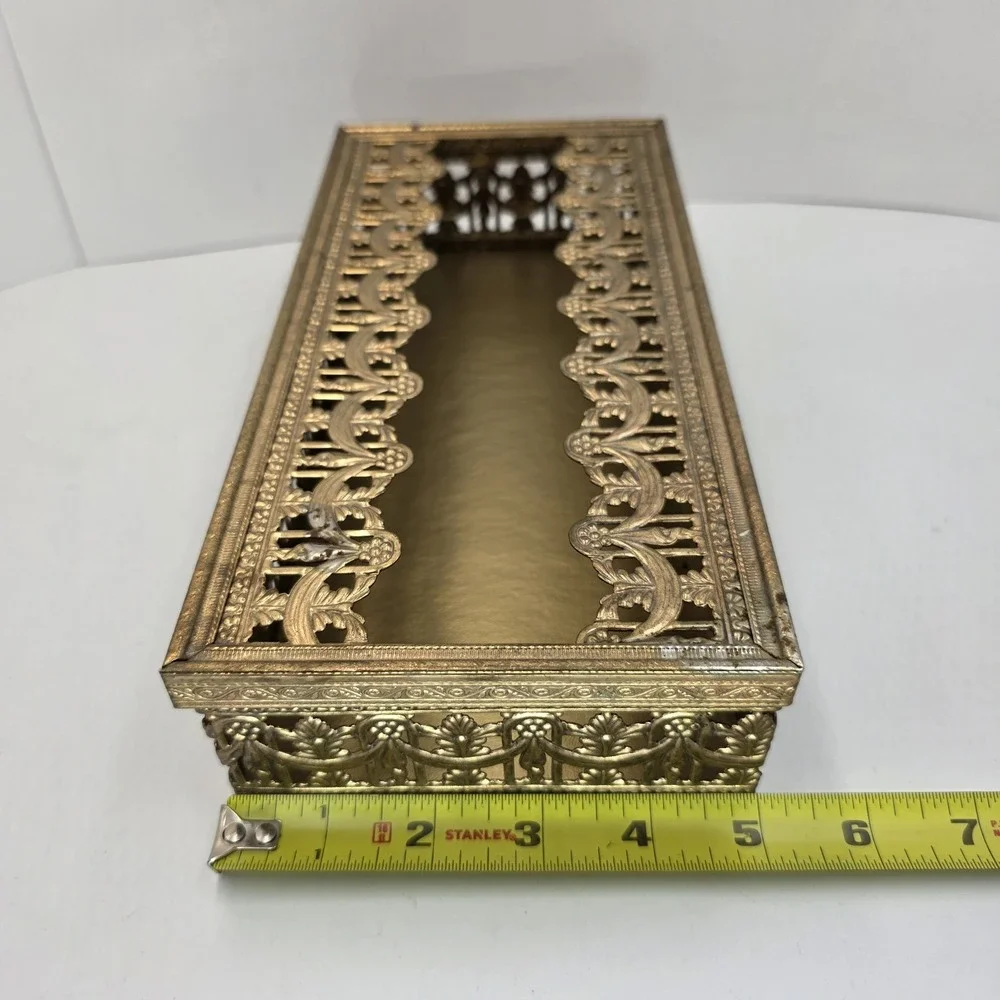 Hollywood Regency Gold Metal Filigree Tissue Box Cover Vanity Bathroom Decor